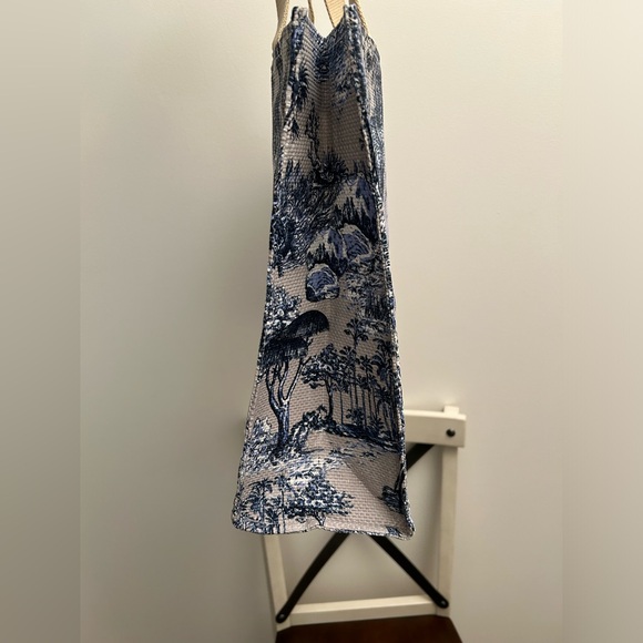 Dior Beauty VIP Around Tote - Picture 4 of 10